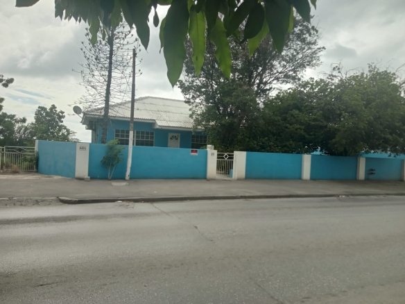 Waterfront Property for Sale – Marie Pampoen, Martin Luther King Blvd