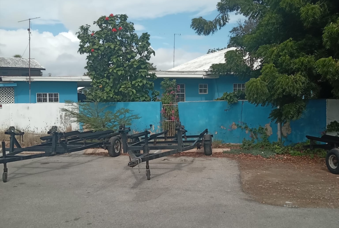 Waterfront Property for Sale – Marie Pampoen, Martin Luther King Blvd